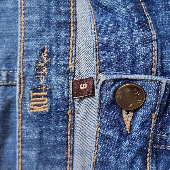 Size 6 Kut from cloth denim button front skirt. A96 - Picture 5 of 8